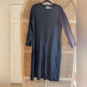 Sonnet James Black Dress